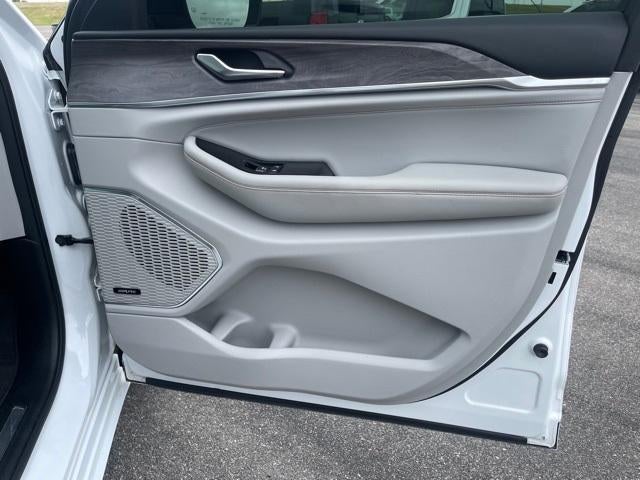 2023 Jeep Grand Cherokee Overland 4x4