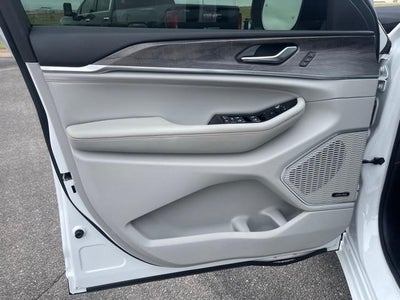 2023 Jeep Grand Cherokee Overland 4x4