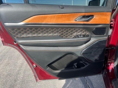 2022 Jeep Grand Cherokee L Summit 4x4