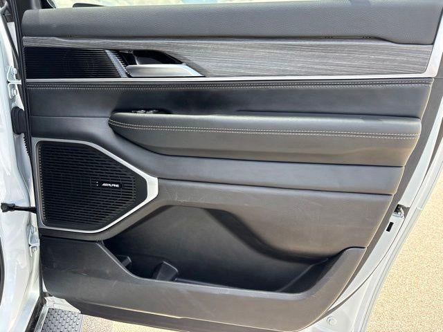 2024 Jeep Wagoneer L Series II 4x2 *Ltd Avail*