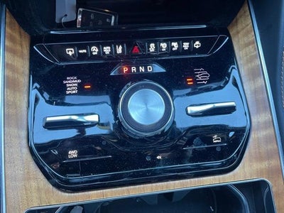 2023 Jeep Grand Wagoneer L Series III 4x4