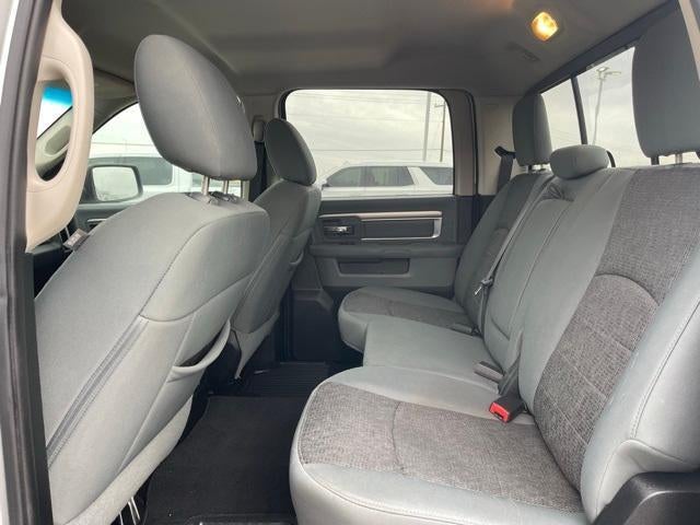 2015 RAM 1500 4WD Crew Cab 5.7 Ft Box Big Horn