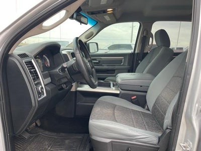 2015 RAM 1500 4WD Crew Cab 5.7 Ft Box Big Horn