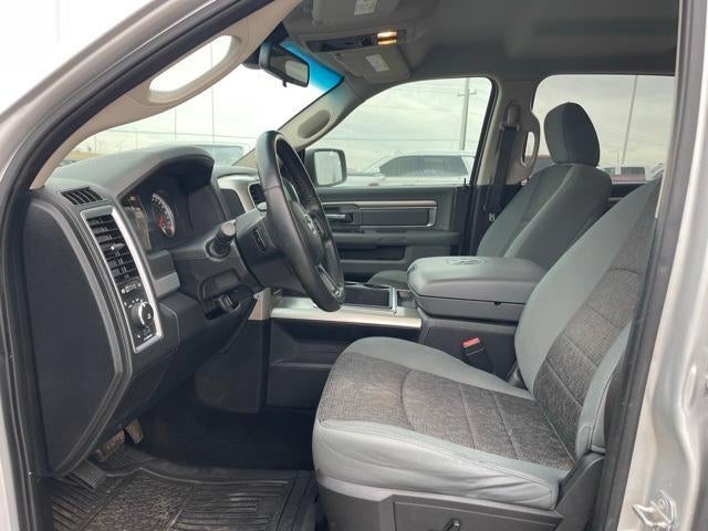2015 RAM 1500 4WD Crew Cab 5.7 Ft Box Big Horn