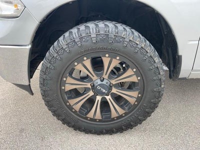 2015 RAM 1500 4WD Crew Cab 5.7 Ft Box Big Horn