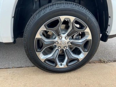 2022 RAM 1500 Limited 4x4 Crew Cab 5'7" Box