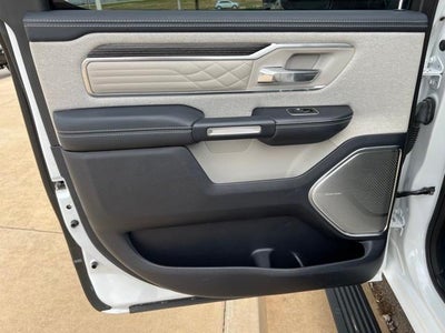 2022 RAM 1500 Limited 4x4 Crew Cab 5'7" Box