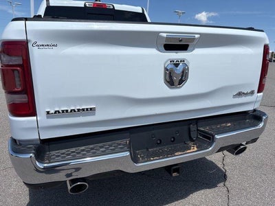 2020 RAM 1500 Laramie 4x4 Crew Cab 5'7" Box