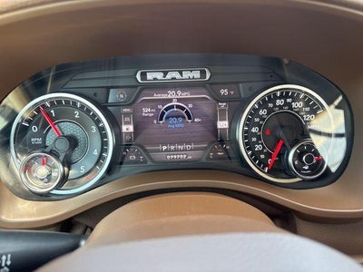 2020 RAM 1500 Laramie 4x4 Crew Cab 5'7" Box