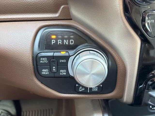 2020 RAM 1500 Laramie 4x4 Crew Cab 5'7" Box