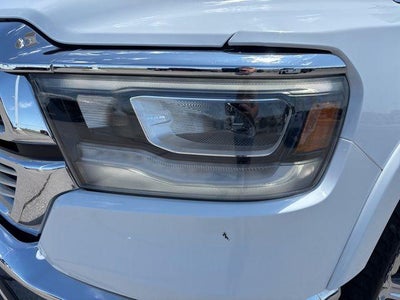 2020 RAM 1500 Laramie 4x4 Crew Cab 5'7" Box