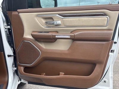 2020 RAM 1500 Laramie 4x4 Crew Cab 5'7" Box