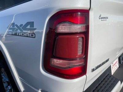 2022 RAM 1500 Laramie 4x4 Crew Cab 5'7" Box