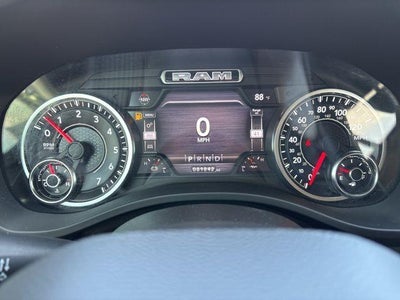 2021 RAM 1500 Laramie 4x4 Crew Cab 5'7" Box