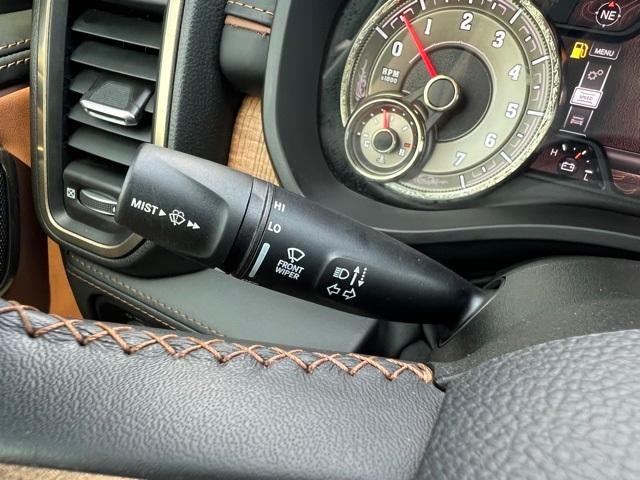 2022 RAM 1500 Longhorn 4x4 Crew Cab 5'7" Box