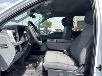 2026 Ford Super Duty F-350 DRW XL 4WD Crew Cab 179" WB 60" CA