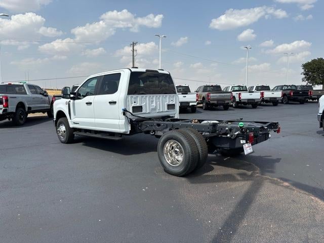 2026 Ford Super Duty F-350 DRW XL 4WD Crew Cab 179" WB 60" CA