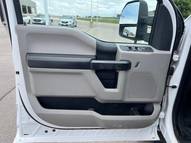 2019 Ford Super Duty F-350 DRW XL 4WD Crew Cab 179" WB 60" CA