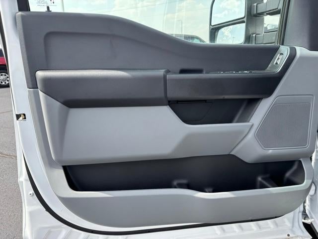 2026 Ford Super Duty F-350 DRW XLT 4WD Crew Cab 179" WB 60" CA