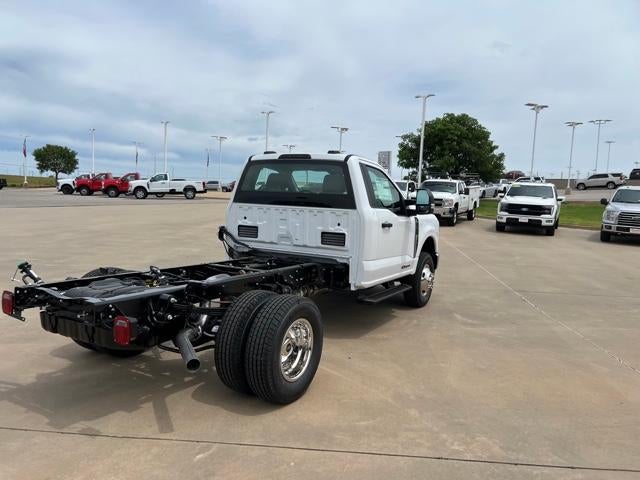 2025 Ford Super Duty F-350 DRW XL 4WD Reg Cab 169" WB 84" CA