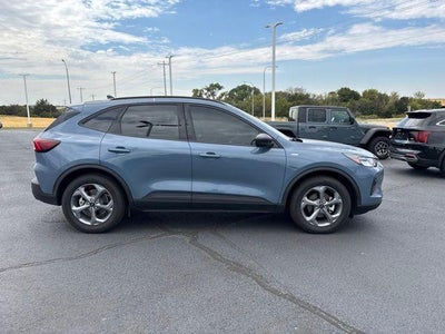 2025 Ford Escape ST-Line FWD