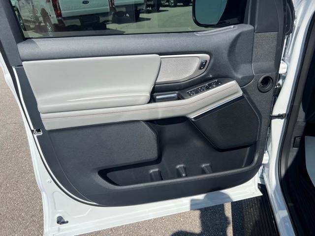 2025 Ford Expedition Active 4x4