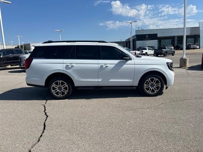 2025 Ford Expedition Active 4x4