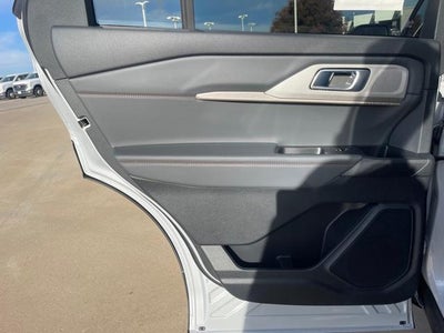 2026 Ford Explorer Active w/100A Pkg RWD