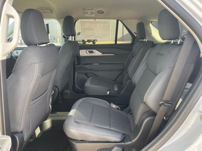 2026 Ford Explorer Active w/100A Pkg RWD