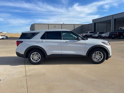 2026 Ford Explorer Active w/100A Pkg RWD