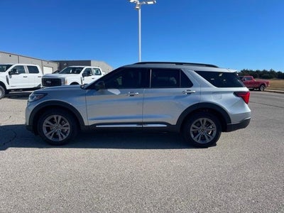 2025 Ford Explorer Active 4WD