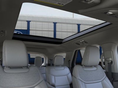 2026 Ford Explorer Active w/100A Pkg 4WD