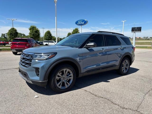 2026 Ford Explorer Active 4WD's photo