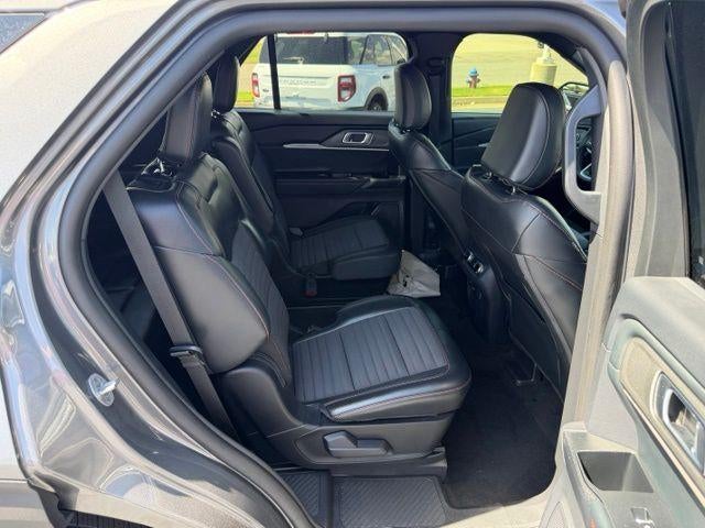 2025 Ford Explorer ST-Line 4WD