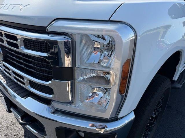 2026 Ford Super Duty F-250 SRW XL 4WD Crew Cab 6.75' Box