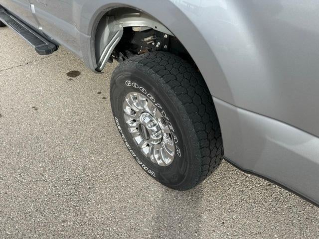 2022 Ford Super Duty F-250 SRW XL 4WD Crew Cab 6.75' Box