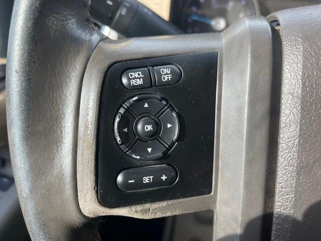 2011 Ford Super Duty F-250 SRW 4WD Crew Cab 6-3/4 Ft Box XL