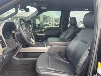 2022 Ford Super Duty F-250 SRW LARIAT 4WD Crew Cab 6.75' Box