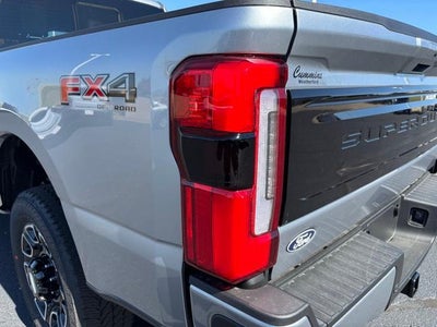 2027 Ford Super Duty F-250 SRW XL 4WD Crew Cab 6.75' Box