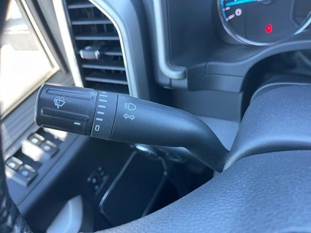 2022 Ford Super Duty F-250 SRW XL 4WD Crew Cab 6.75' Box