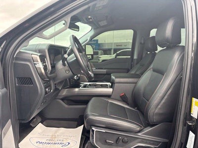 2023 Ford Super Duty F-250 SRW LARIAT 4WD Crew Cab 6.75' Box