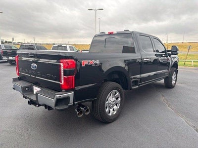 2023 Ford Super Duty F-250 SRW LARIAT 4WD Crew Cab 6.75' Box