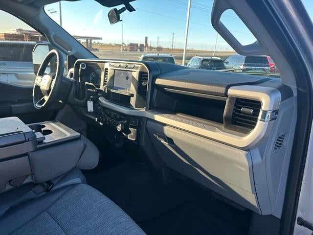 2023 Ford Super Duty F-250 SRW XL 4WD Crew Cab 6.75' Box