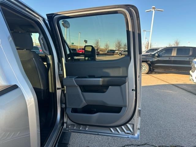 2023 Ford Super Duty F-250 SRW XL 4WD Crew Cab 6.75' Box