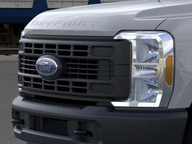 2026 Ford Super Duty F-350 SRW XL 4WD Crew Cab 8' Box