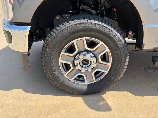 2026 Ford Super Duty F-350 SRW XL 4WD Crew Cab 8' Box