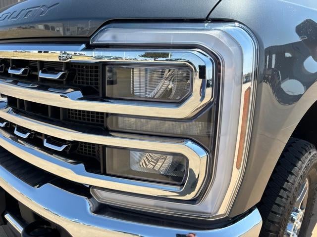 2026 Ford Super Duty F-350 SRW XL 4WD Crew Cab 8' Box