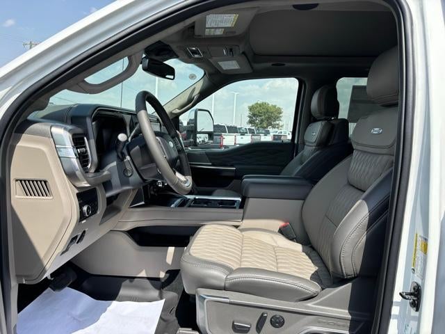 2026 Ford Super Duty F-350 DRW XL 4WD Crew Cab 8' Box