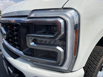 2026 Ford Super Duty F-350 DRW XL 4WD Crew Cab 8' Box