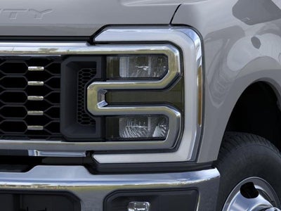 2026 Ford Super Duty F-350 DRW XL 4WD Crew Cab 8' Box